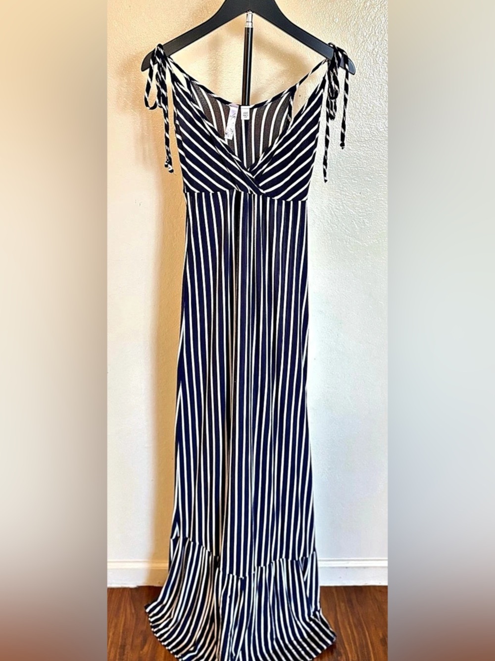 Alya Striped Maxi Dress in Blue & White Size XXS